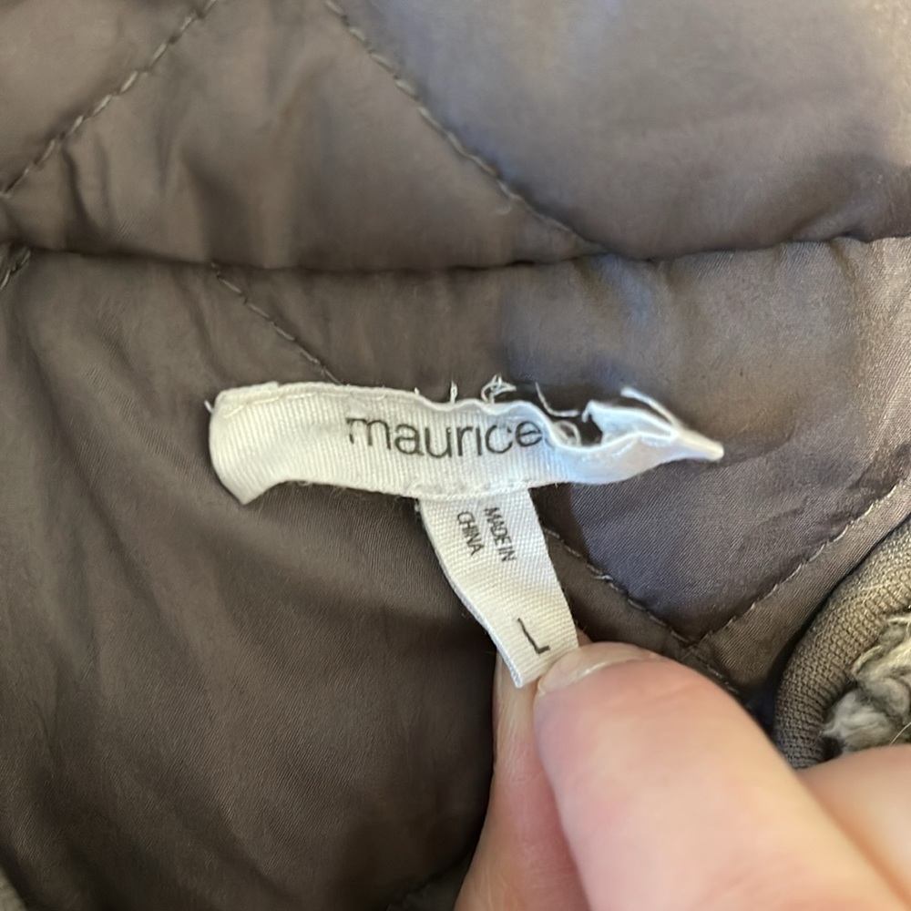 Maurice’s Vest - L - Picture 2 of 7